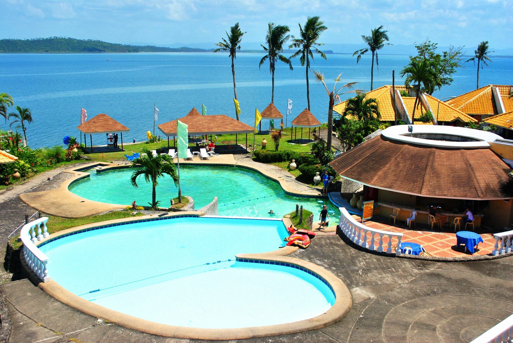 Leyte Park Resort Hotel Таклобан Екстериор снимка